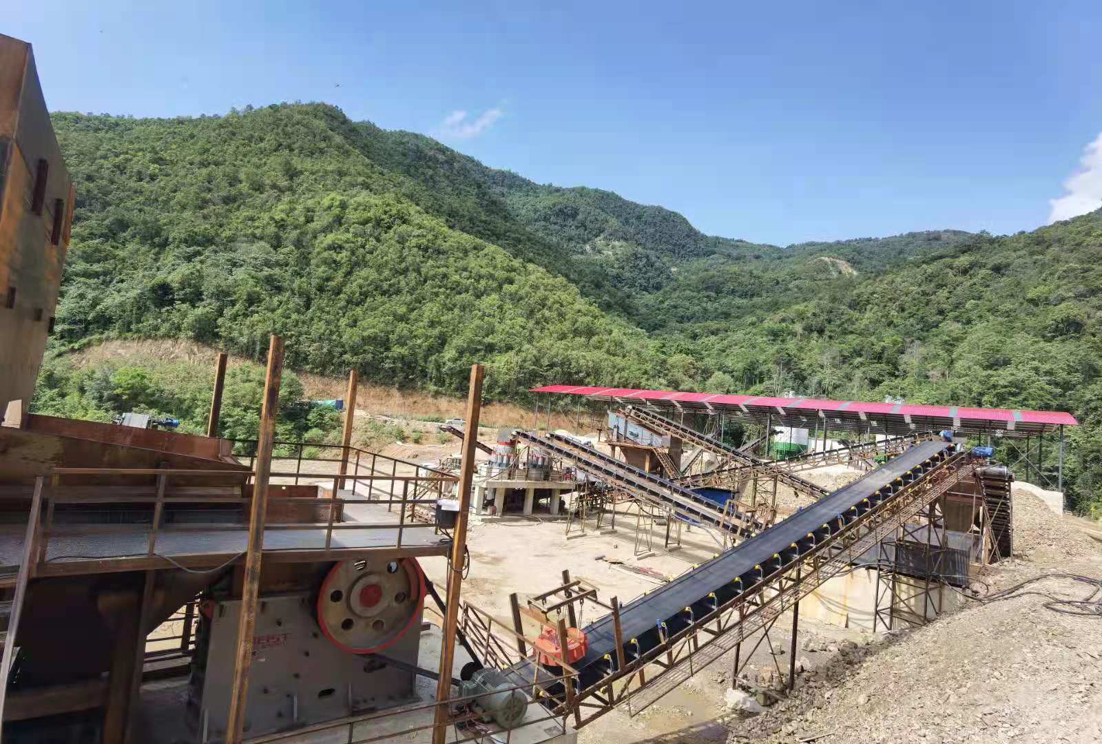 邁斯特重工定制時(shí)產(chǎn)500噸花崗巖生產(chǎn)線